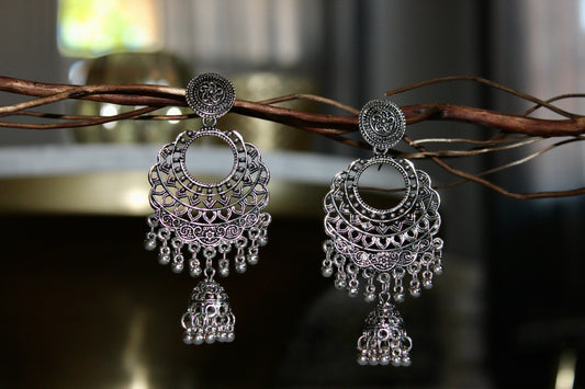 Pari Drop Earrings