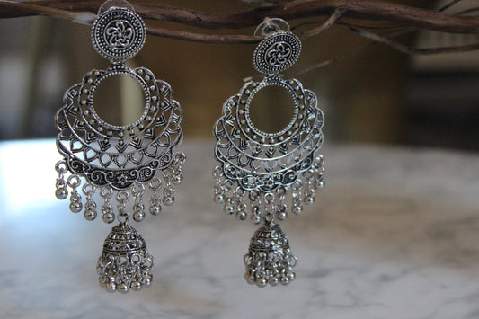 Pari Drop Earrings